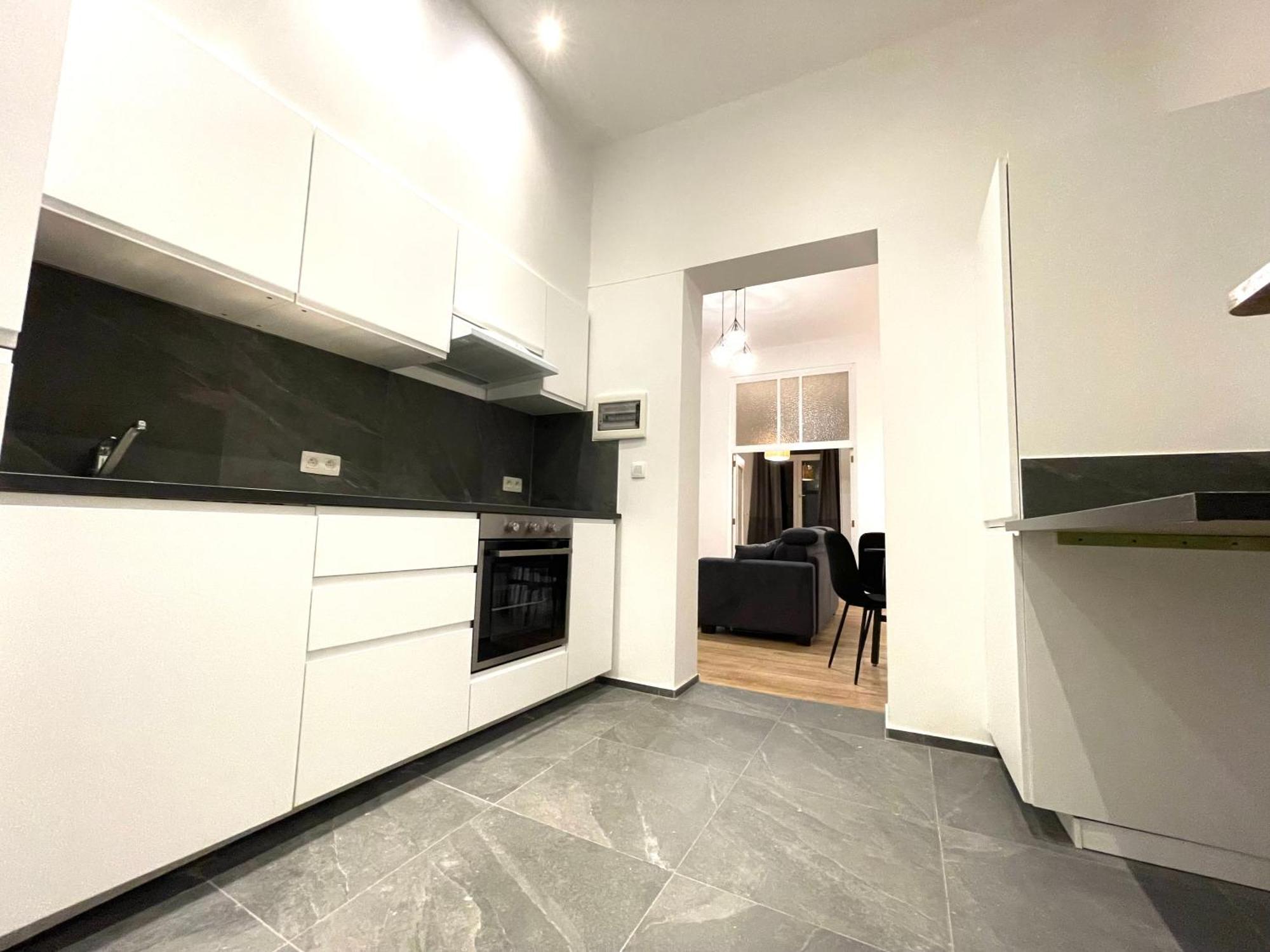 Charming Uccle - 1 Bedroom Căn hộ *