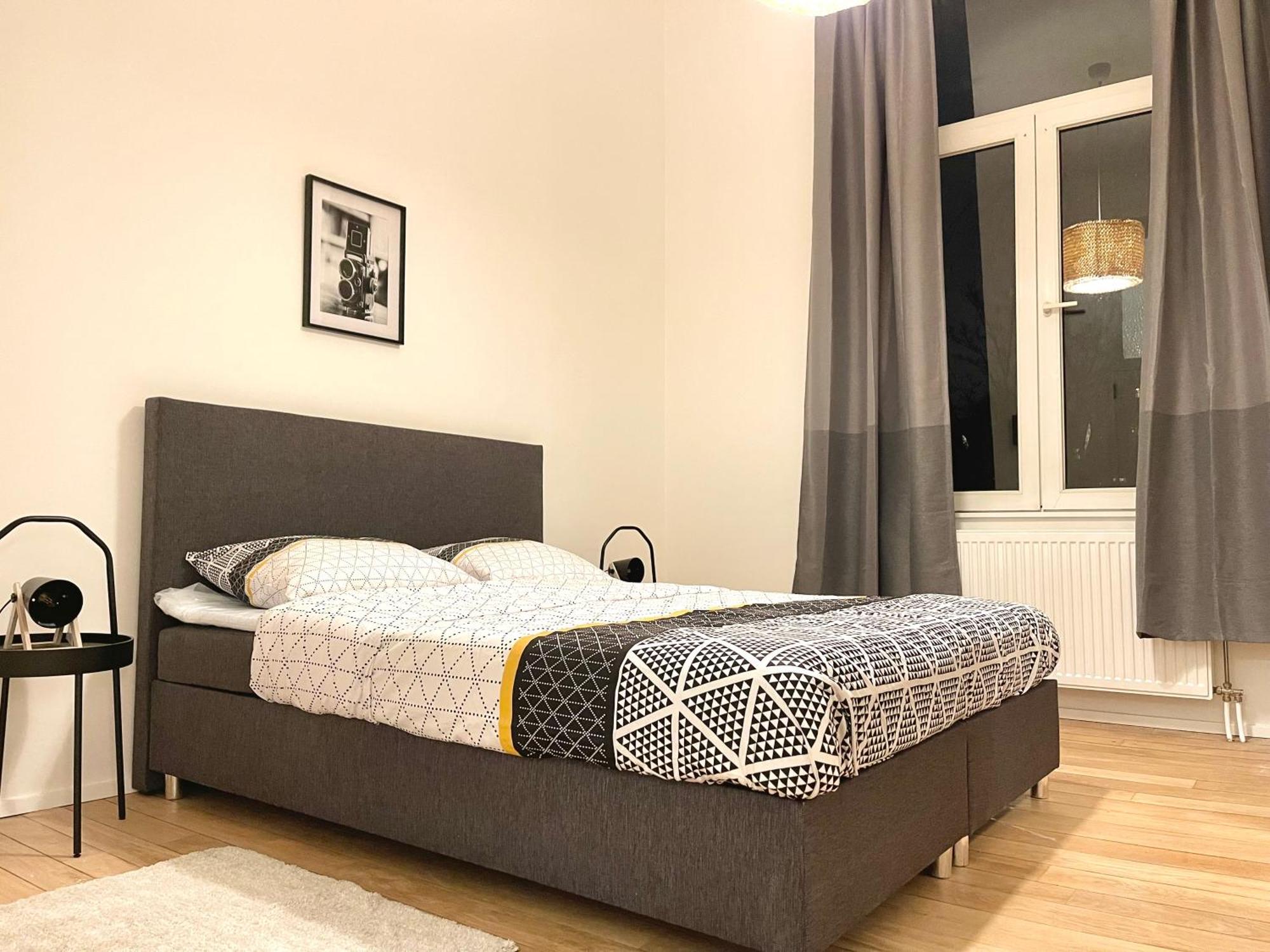 Charming Uccle - 1 Bedroom Căn hộ Brussels